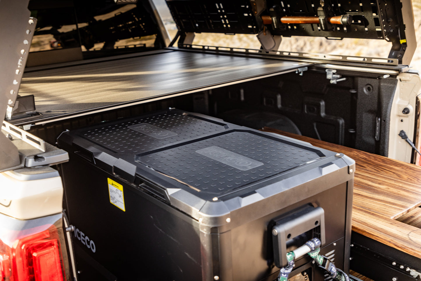 GMC Sierra Bed Rack Short Bed Tonneau Cover Version Roll n Lock